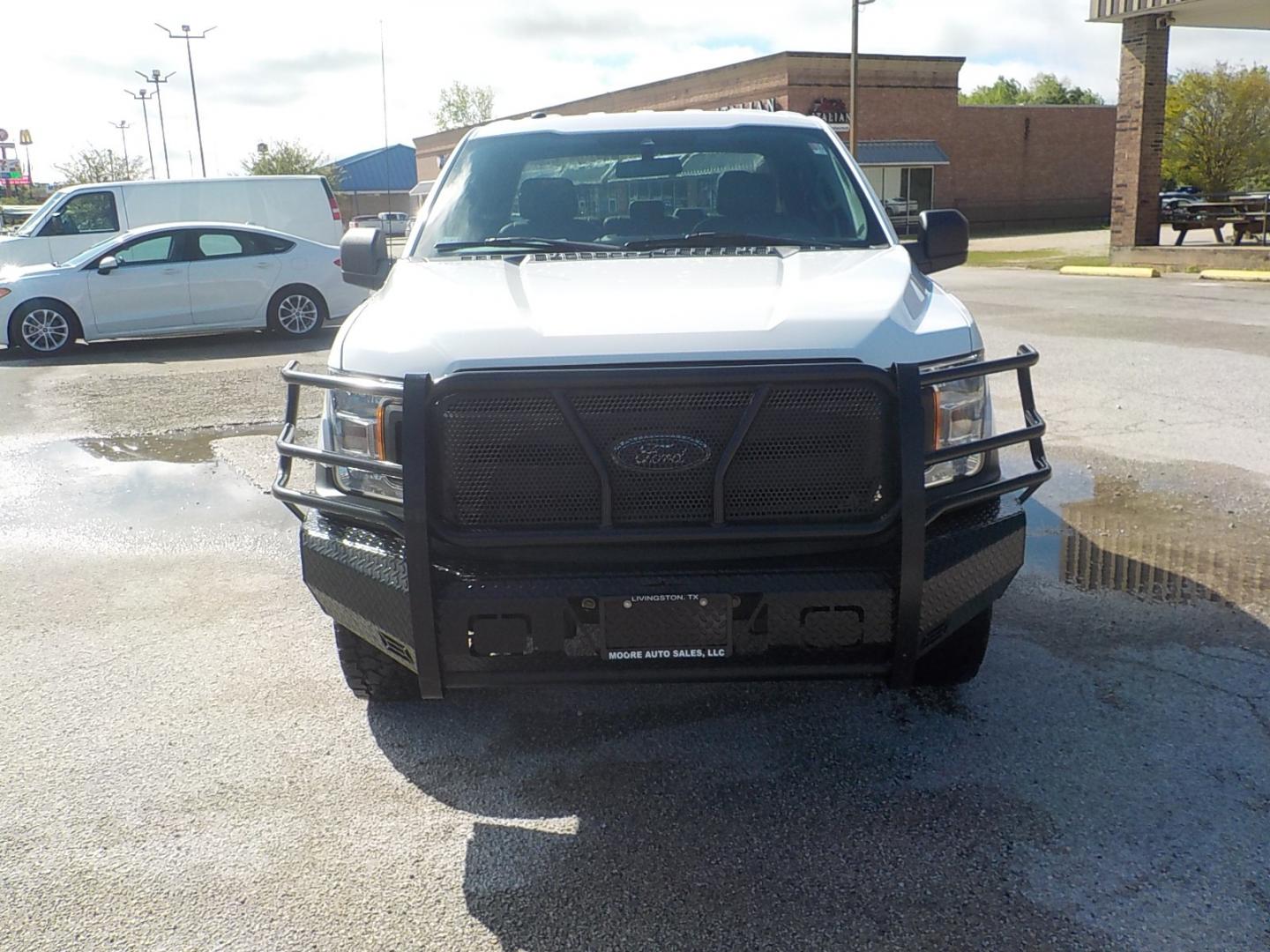 2019 White /Gray Ford F-150 XL SuperCab 6.5-ft. 4WD (1FTFX1E53KK) with an 5.0L V8 OHV 16V engine, 6A transmission, located at 1617 W Church Street, Livingston, TX, 77351, (936) 327-3600, 30.710995, -94.951157 - If anyone needs a nice work truck come help yourself! - Photo#2